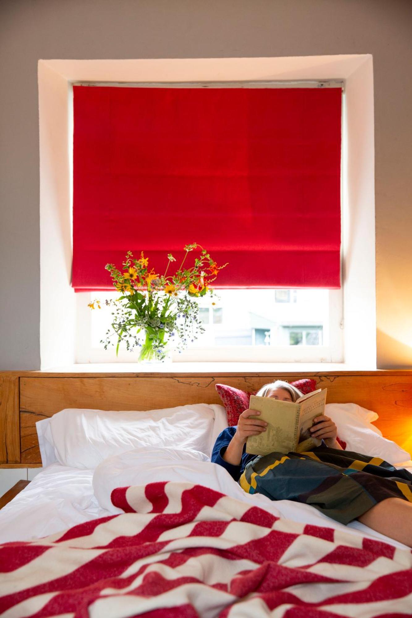 Llys Meddyg Hotell Newport  Eksteriør bilde